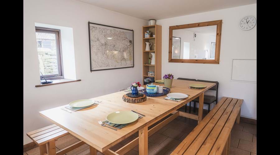 Dining table Bunkbarn
