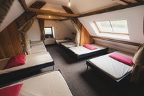 Dorm in bunkbarn sleeps 10