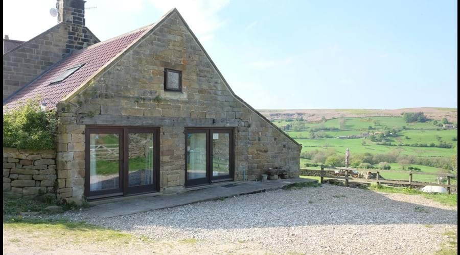 Luxury bunkbarn facade