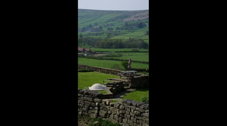 Garden views luxury bunkbarn