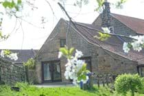 Front of luxury bunkbarn