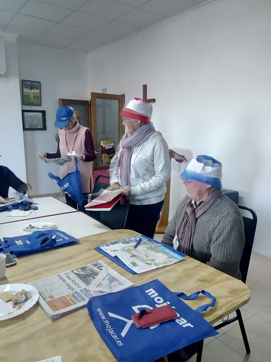 Fanny, flanked by Pat and Paul delivering her Virtual Tour of Mojacar Playa.