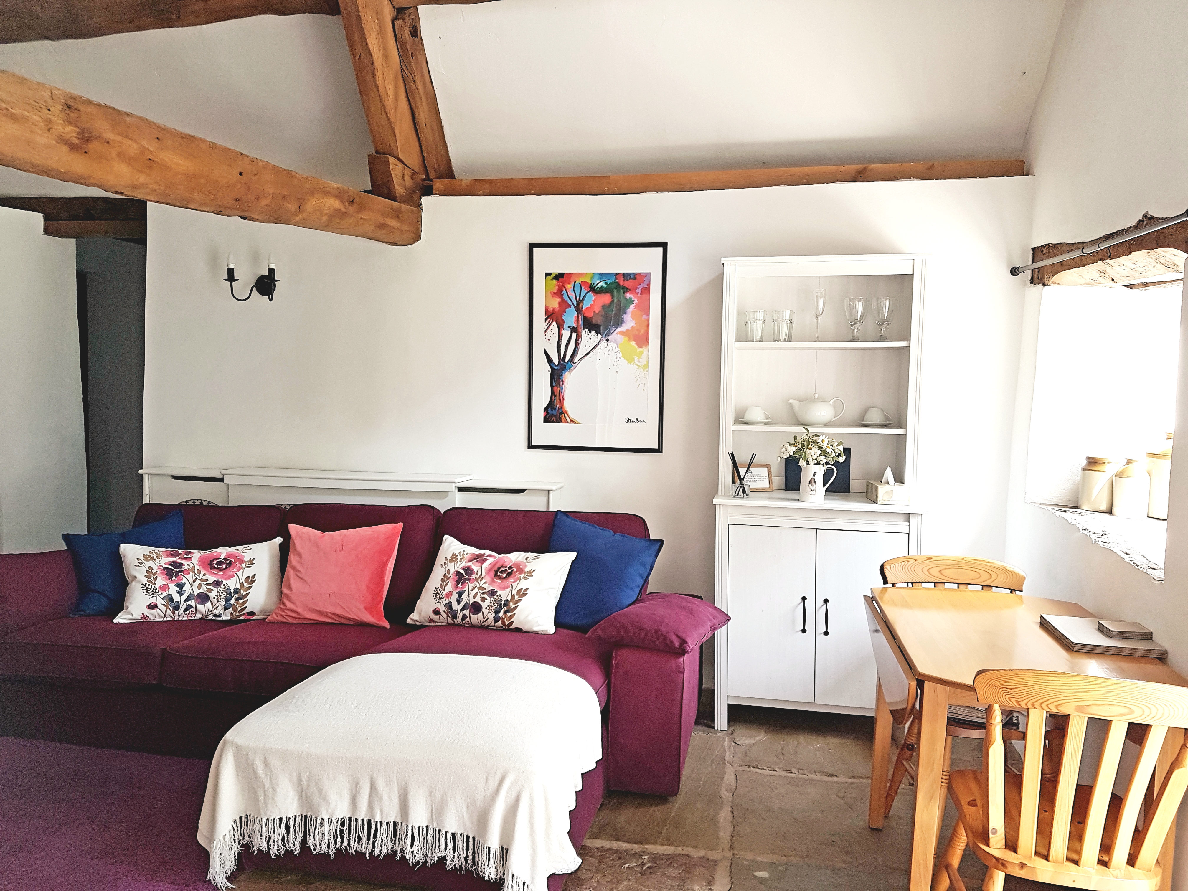 Spacious lounge with bags of character plus excellent Wifi and 42 inch Smart TV.