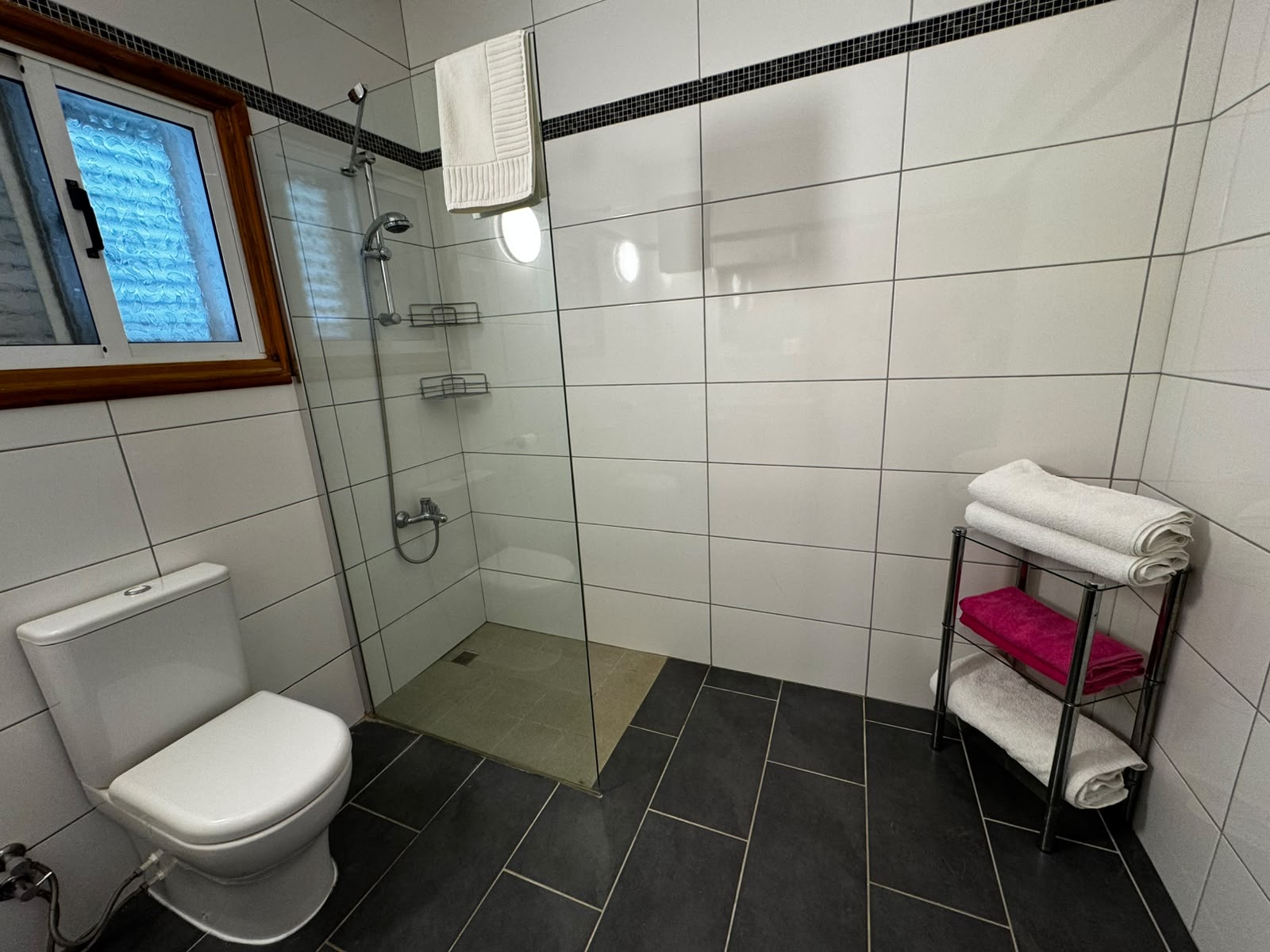 Family Bathroom 2
