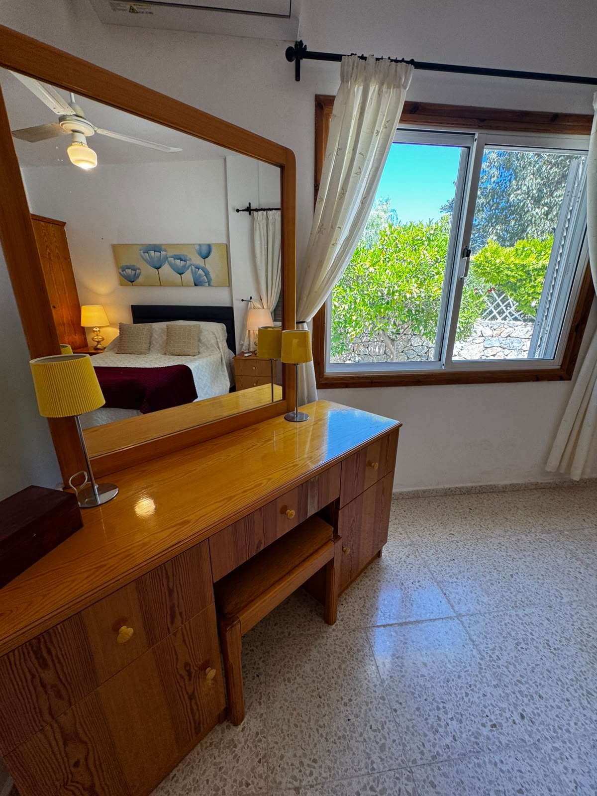 Master Bedroom - Dressing Table 