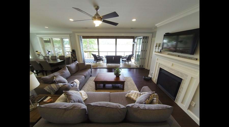 Open plan living room, kitchen and dining room