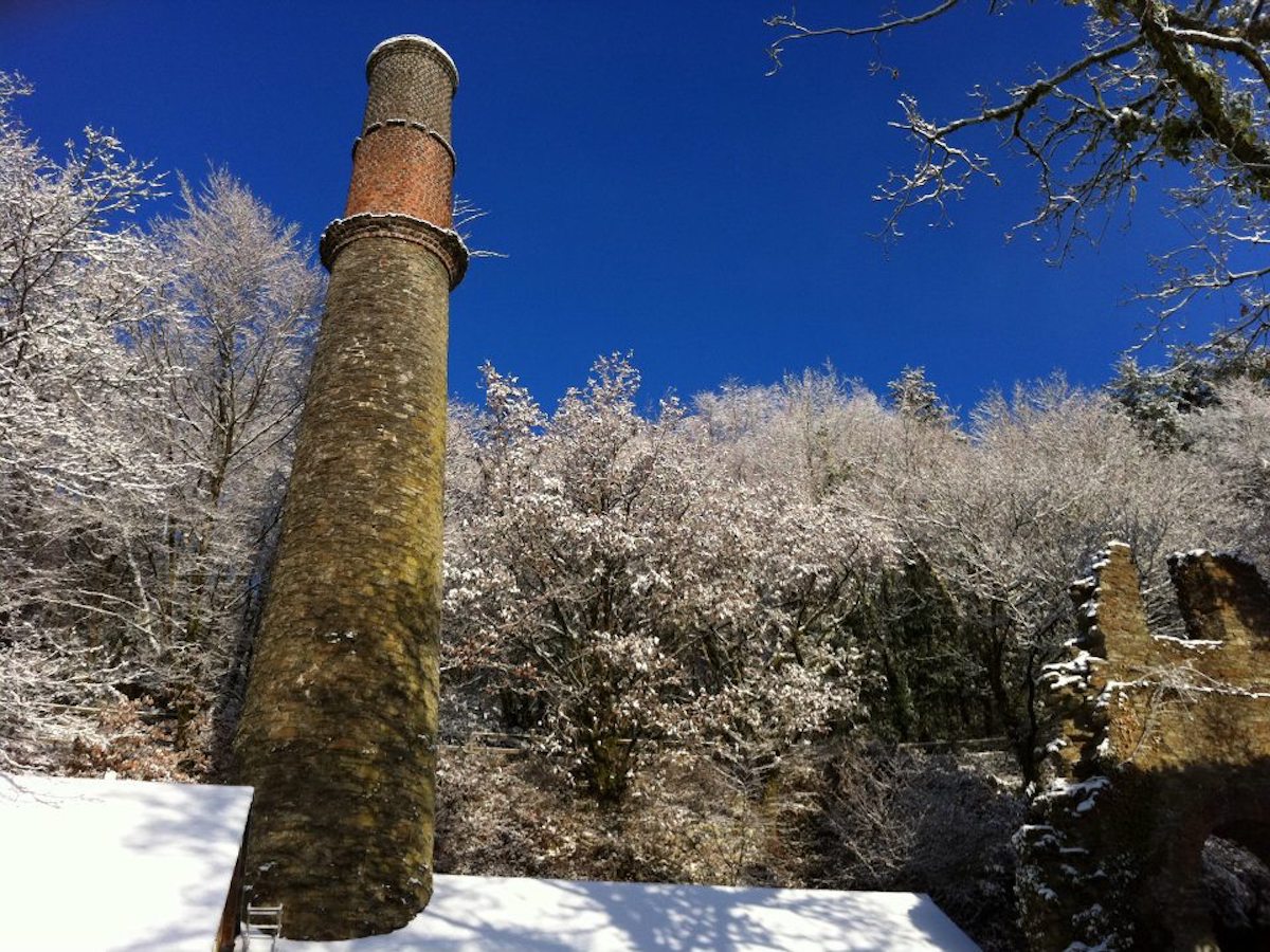 Winter wonderland - pumping engine house stack