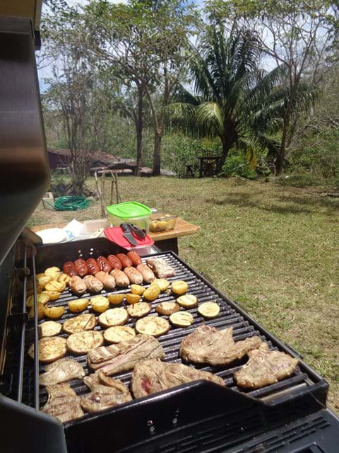 Cerdo, Pollo, Salchichas, Tortillas, Papas, Berenjena