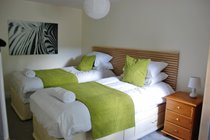 third bedroom with twin or kingsize options