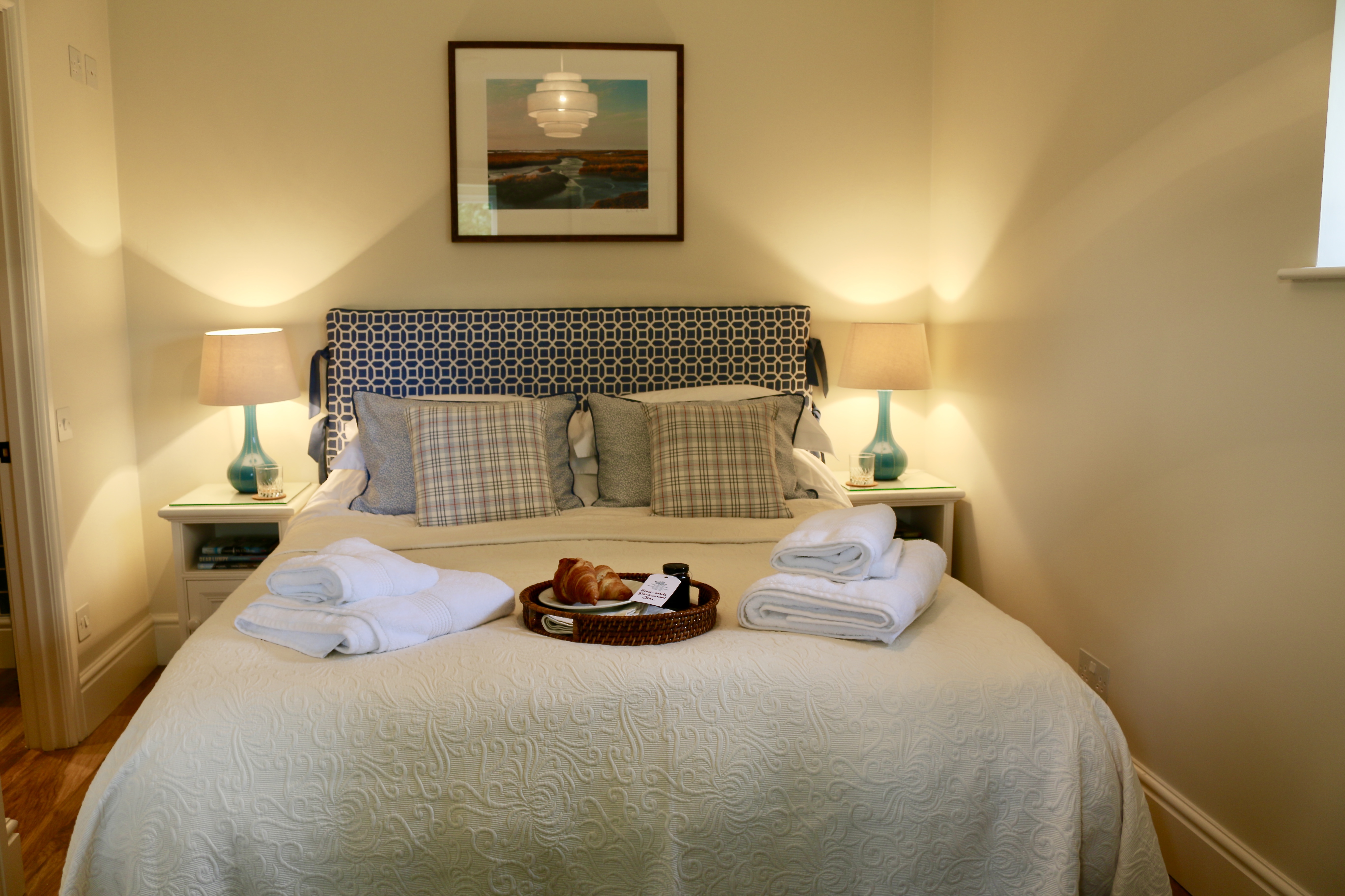 Master bedroom with kingsize bed