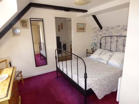 Chambre 2 - A Welcoming double room & en-suite 