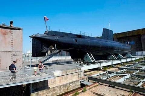 Submarine Flore S645 and museum at Lorient