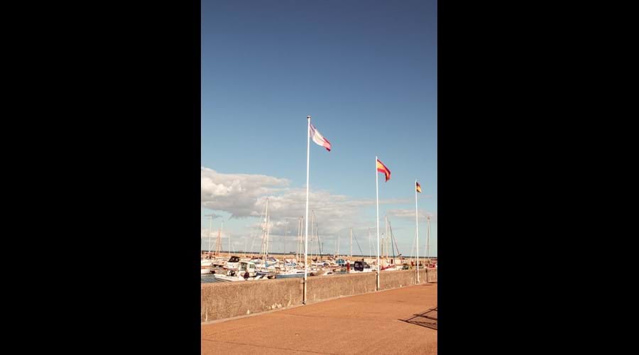 Ryde Harbour - close to the ice cream hut on the beach