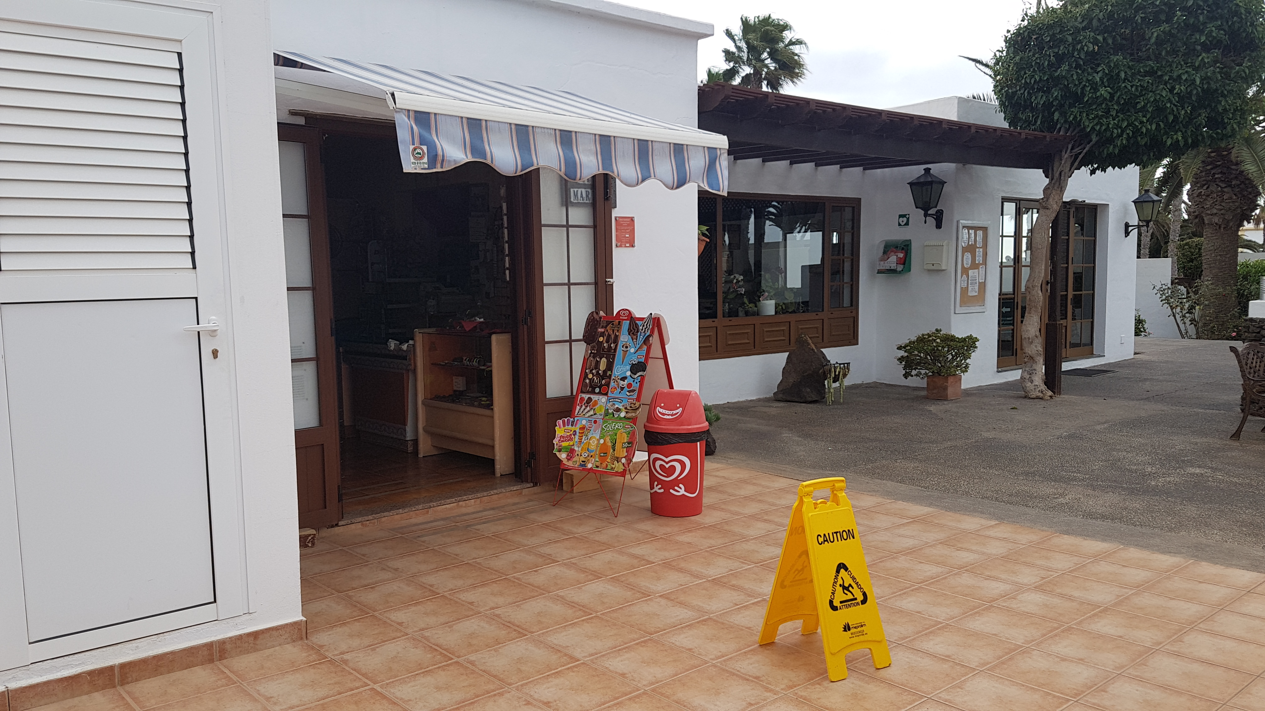 Villa 125 To Rent Las Brisas Playa Blanca Lanzarote