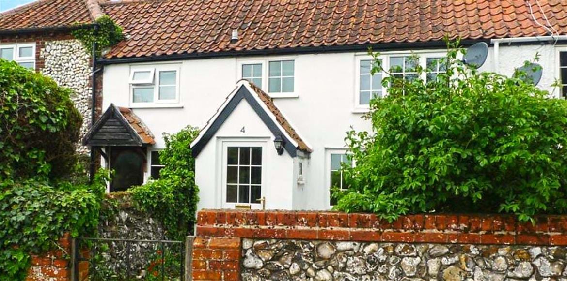 Dog friendly holiday cottage to let on the Norfolk Broads