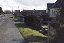 Sign showing to turn left into La Pitardiere