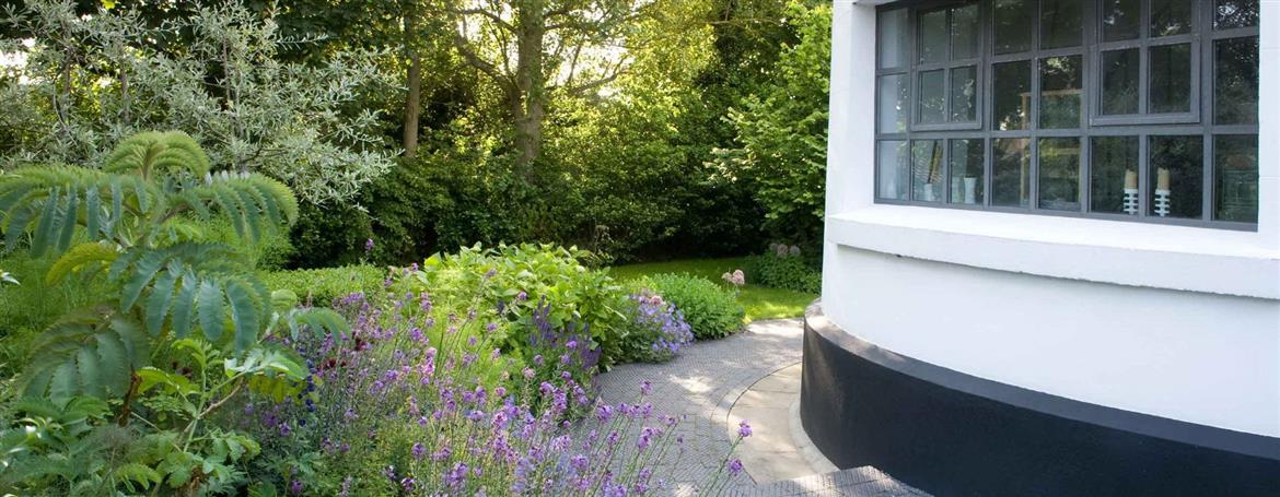 0, 161, 1170, 455, 1920, 746