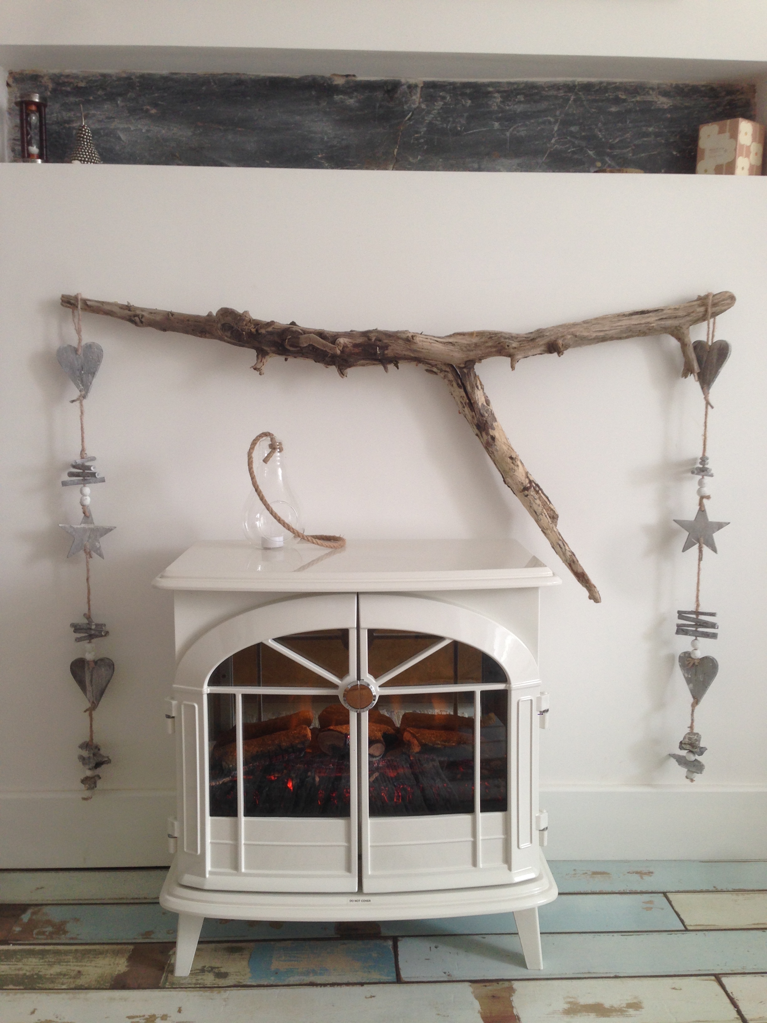 Electric log burner style fire