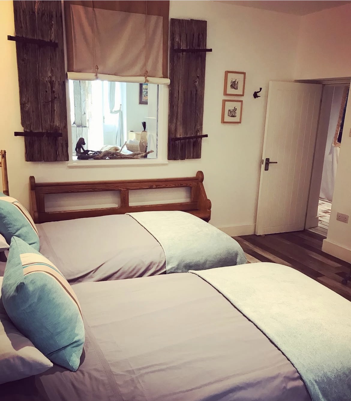 Option to have two single beds 