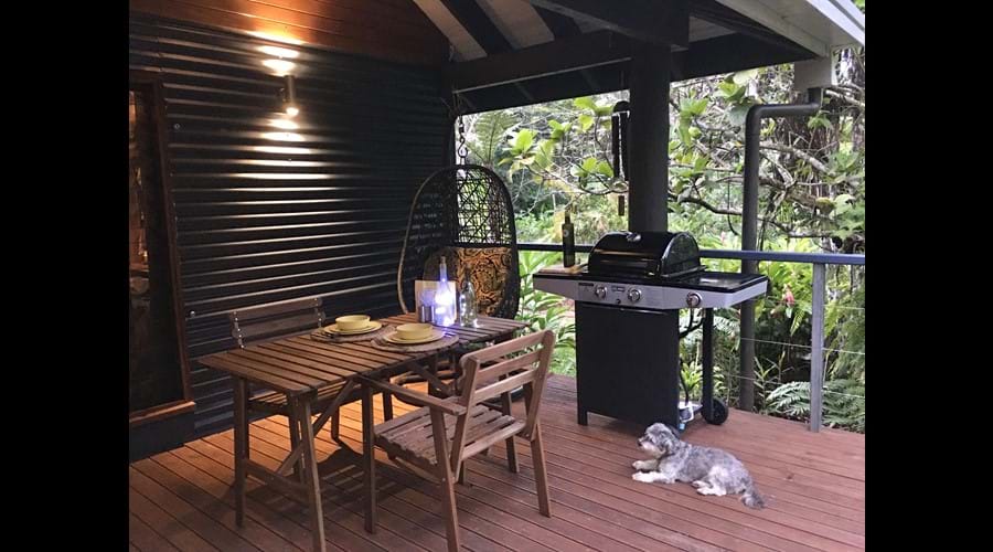 Large undercover deck area for dining & relaxing.