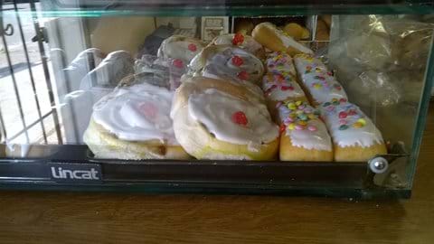 Scratby Bakery is a few minutes walk and has a selection of freshly baked cakes and bread