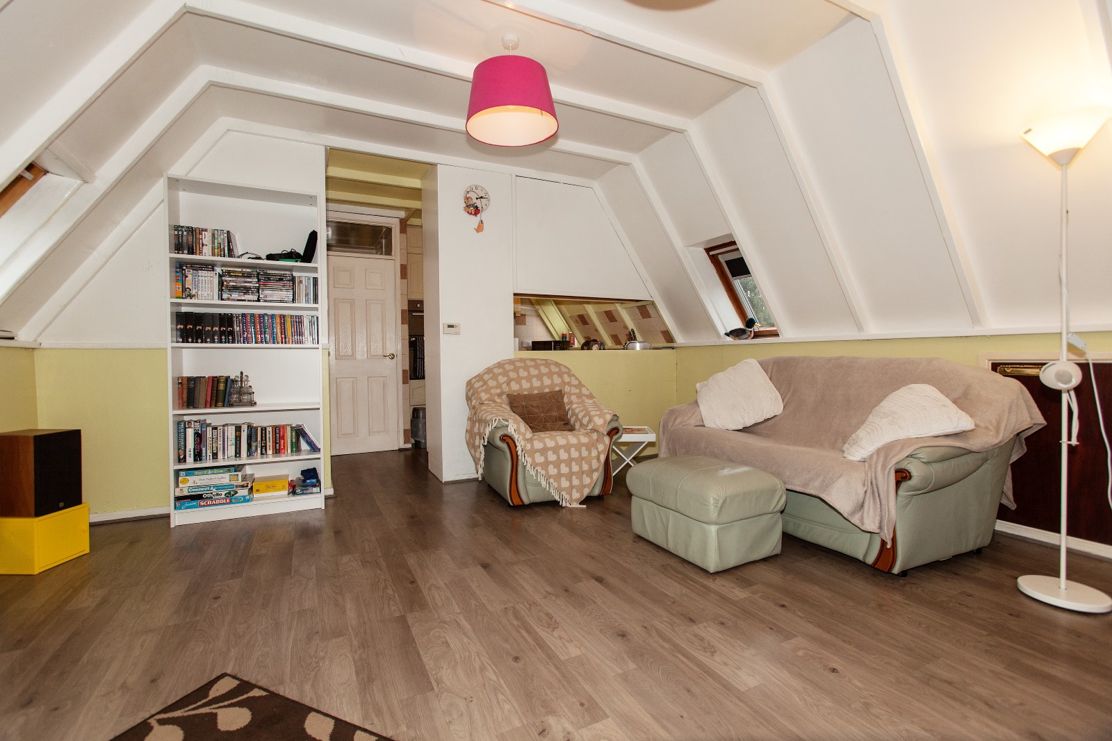 Living room,also with 2 bean bags (not shown)