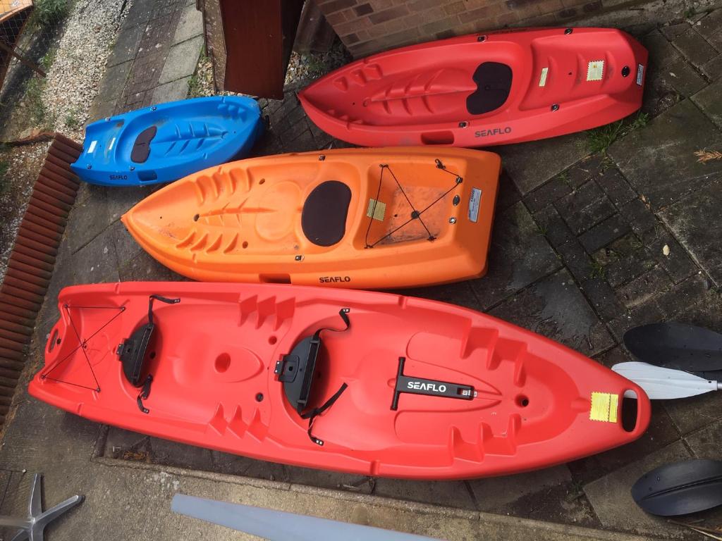 Free to use Kayaks, 2 x child, 1 x one adult + one child,1 x 2 adults +2 children 
