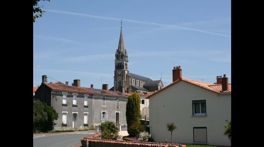 View into Beaulieu-sous-la-Roche