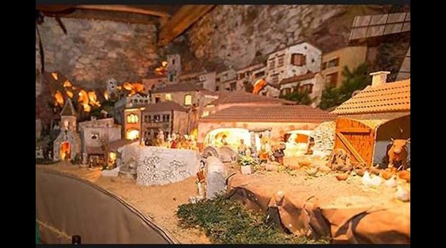 Visit the Féerie de Santons - exhibiting automated