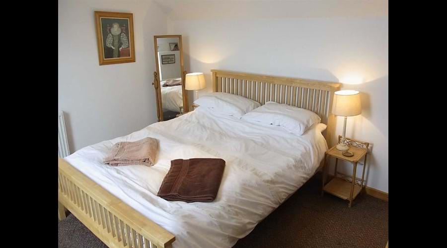 Bedroom 1 (King Size), amazing views over valley
