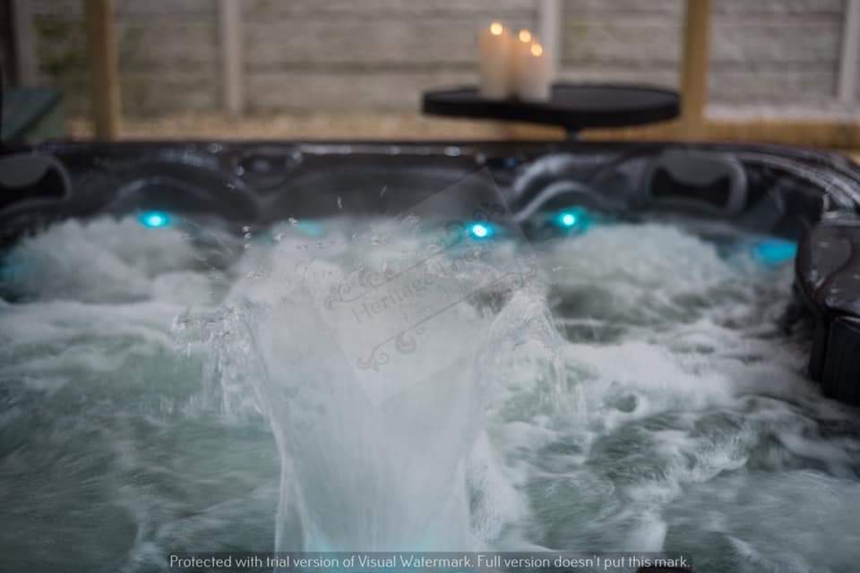 Hot Tub with lights