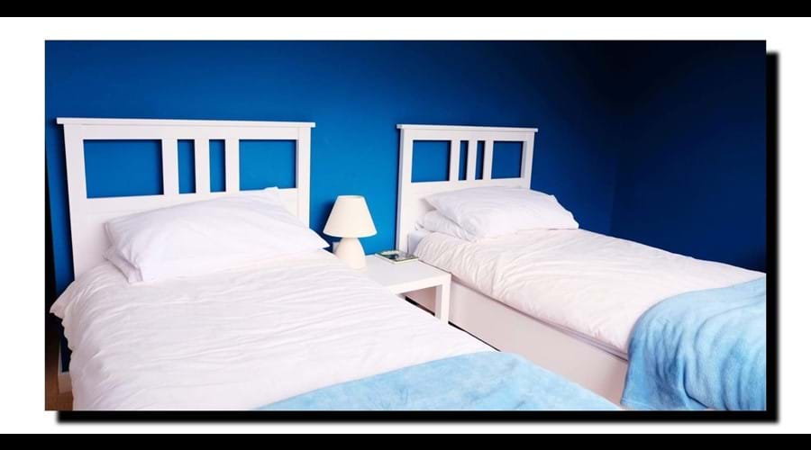Twin bedroom