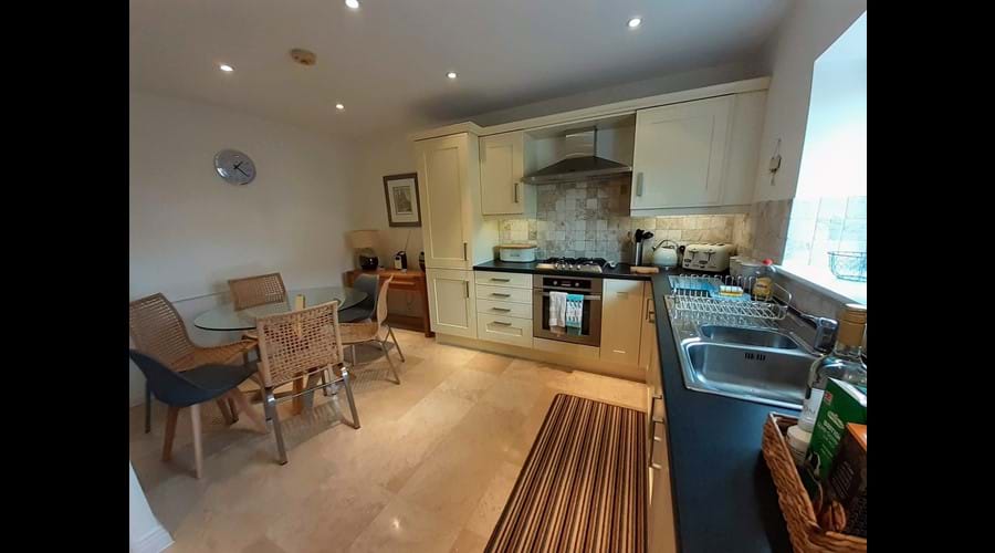 Dining/Kitchen
