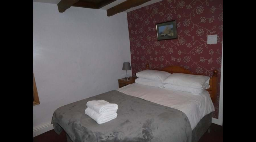 Room 1 (Main pub building) Cosy double en suite with walk in shower