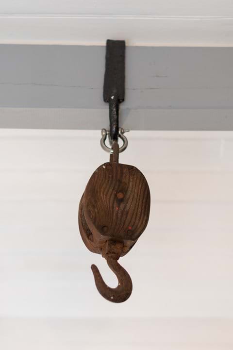 Boat hook heritage feature 