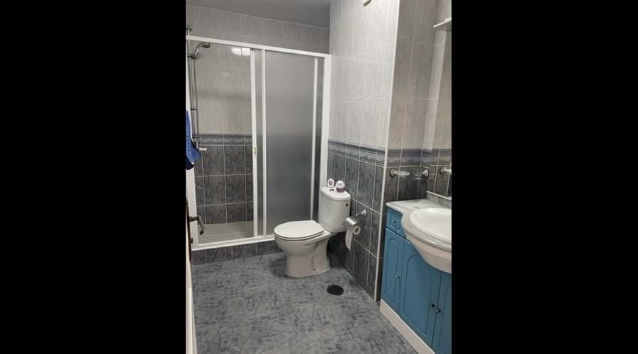 14B1 Bathroom