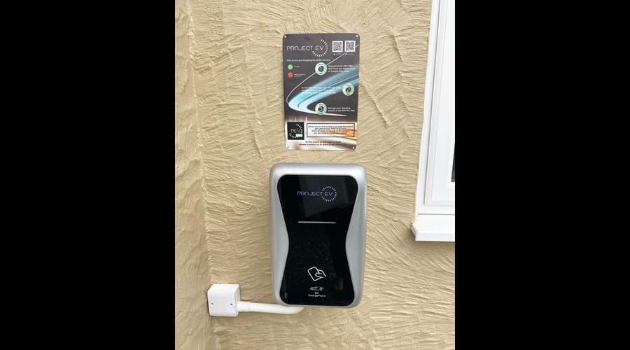 EV charger - pay as you use charger