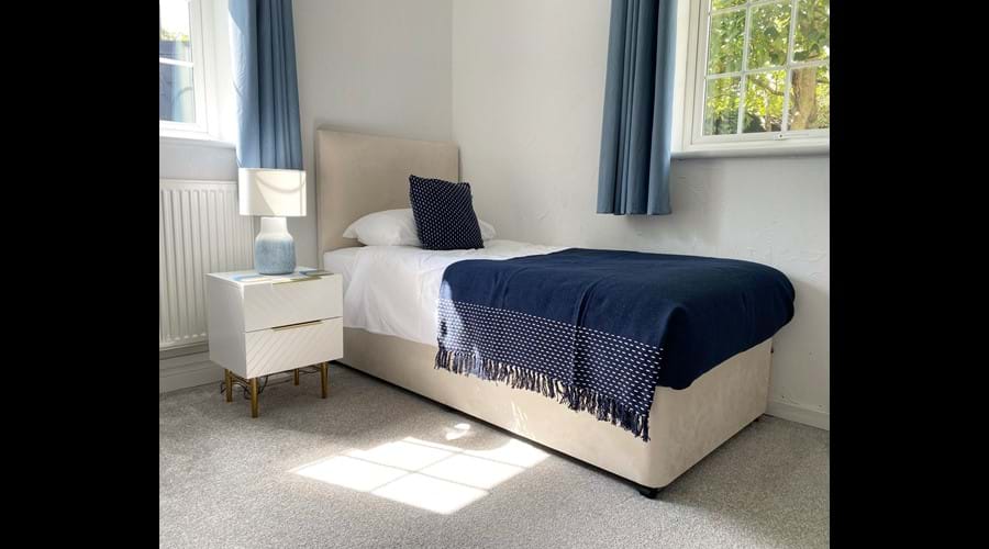Twin bedroom (ground floor)