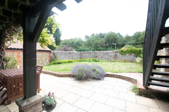 Private fully enclosed garden