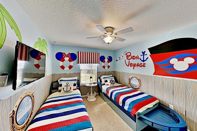 Professional Disney Artist decorated this room with 2 amazing boat beds Professional Disney Artist decorated this room with 2 amazing boat beds