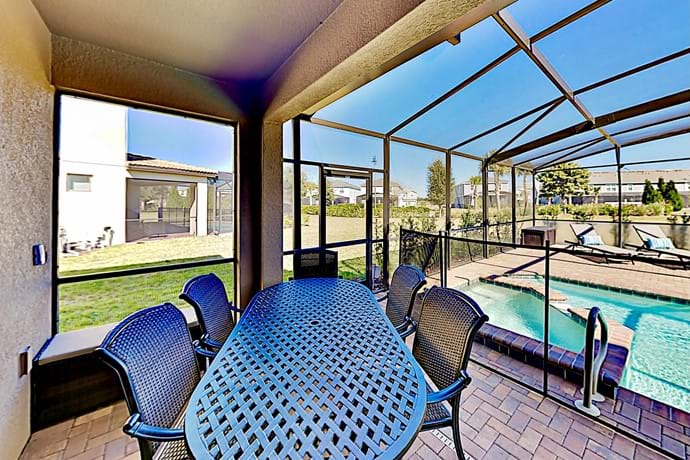 Outdoor Dining with shade - BBQ available for rental Outdoor Dining with shade - BBQ available for rental
