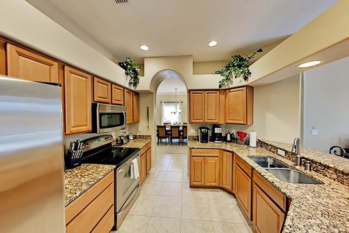Fully equipped & granite countertops Fully equipped & granite countertops