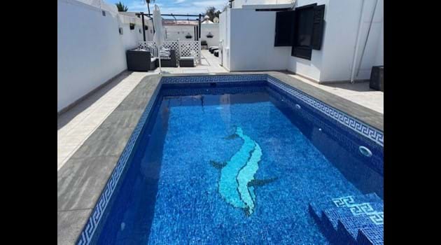 8 x 3 metre super warm heated pool 