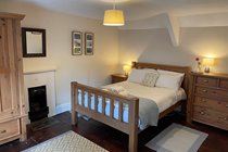Spacious upstairs double bedroom