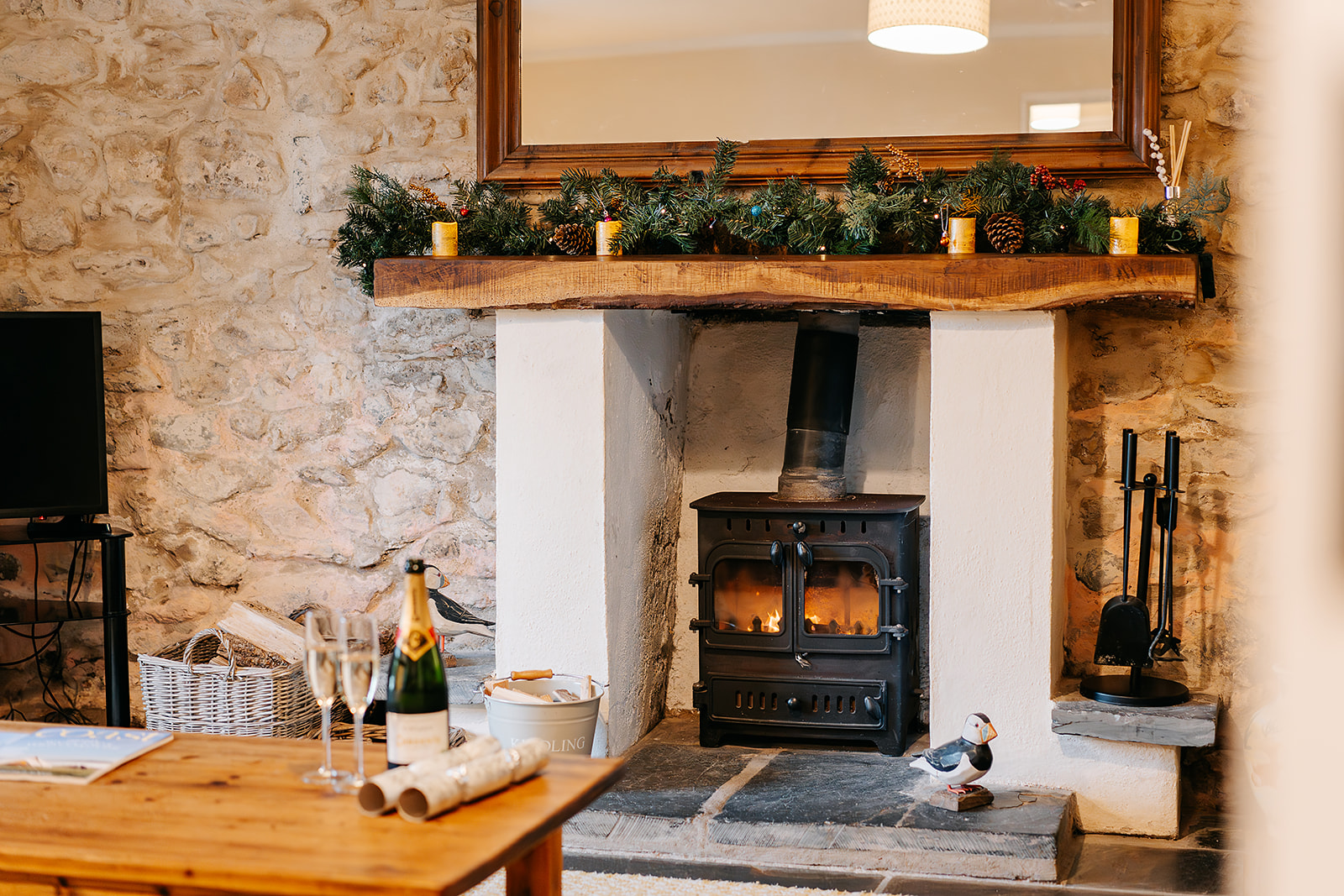 A cosy cottage at Christmas 