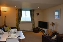 Spacious lounge/dining area