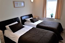 Twin Bedroom Lodge 34, at Atlantic Reach Resort. www.newquay-selfcatering.com