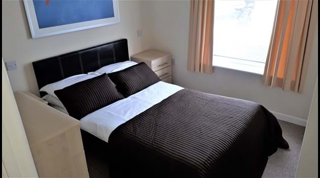 Groundfloor Double Bedroom Lodge 34, at Atlantic Reach Resort. www.newquay-selfcatering.com