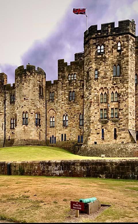 Alnwick Castle boasts some of the finest scenes in the Harry Potter films and in the school holidays offers Harry Potter themed entertainment!