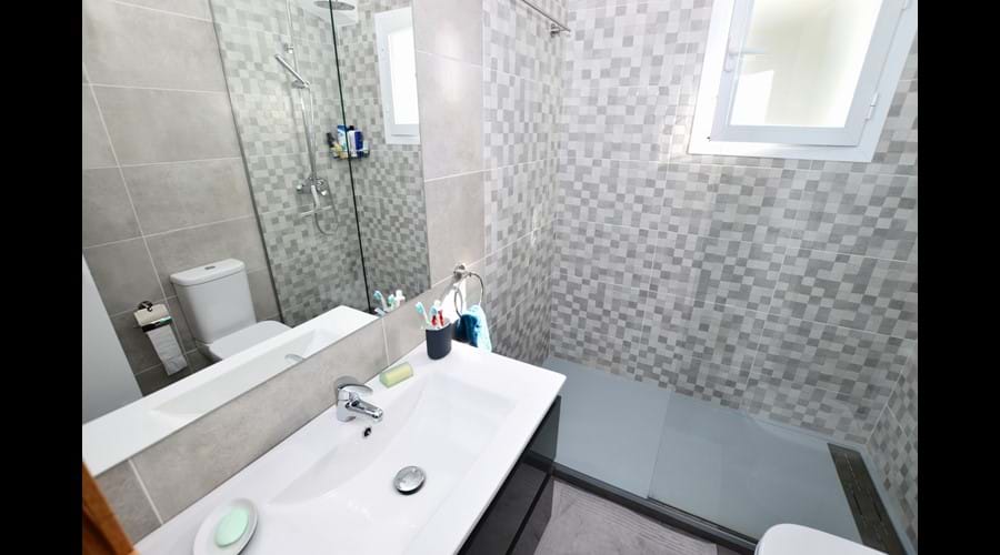 Master bedroom ensuite